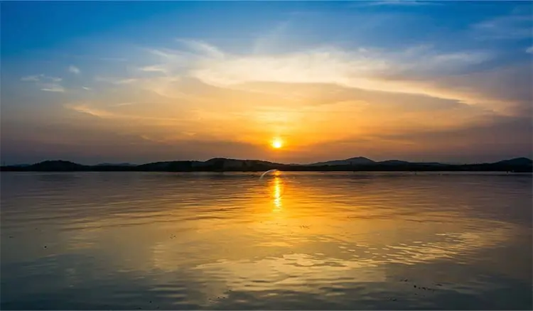 Chandratal Lake Trek With Hampta Pass | Indian-Tours